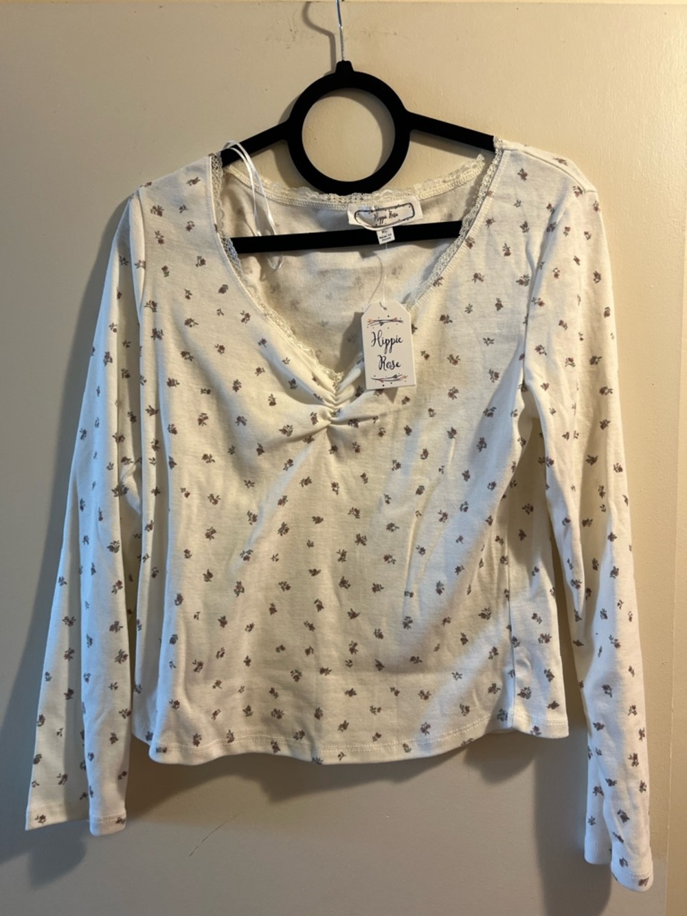 Hippie Rose Cream Long-Sleeve Floral Twist-Front Top